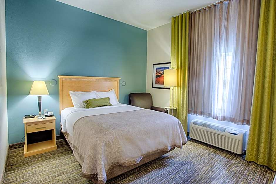 Candlewood Suites Fargo-North Dakota State University By IHG