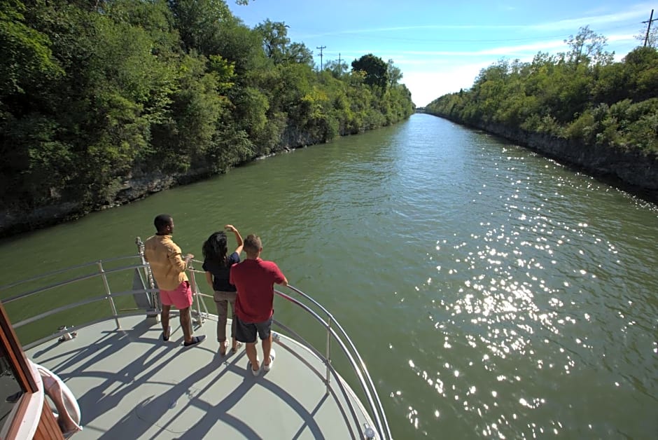 Holiday Inn Niagara Falls-Scenic Downtown