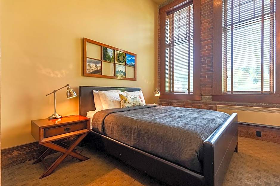 Luxurious 901 Condos by Fernie Central Reservations