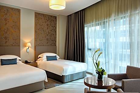 City View Duplex Three Bedroom Apartment with Balcony