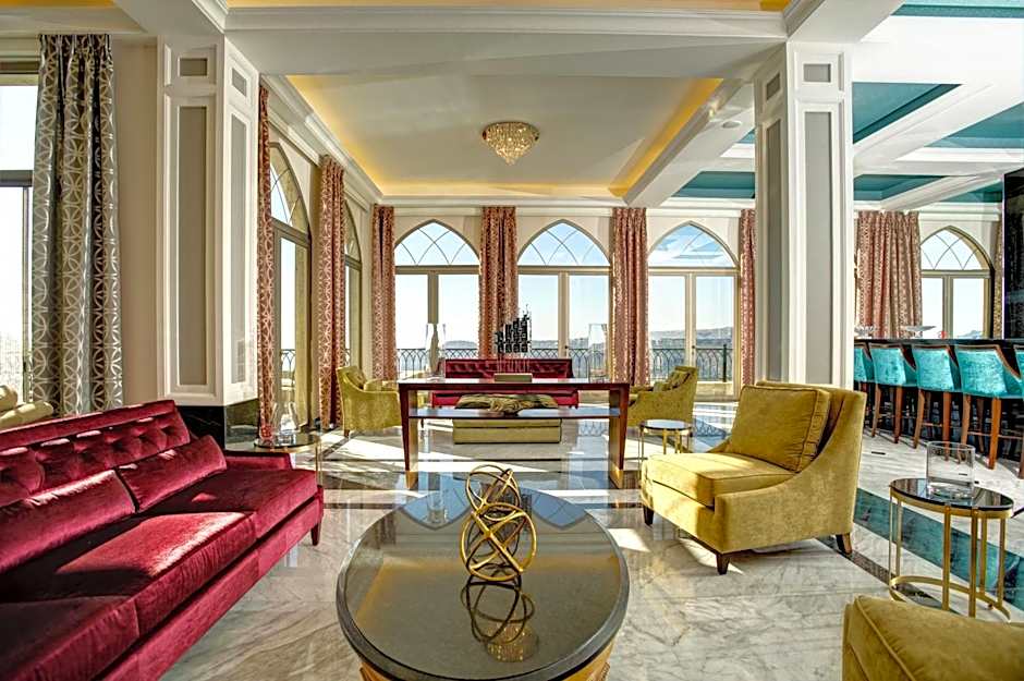 Cherry Blossom Boutique Hotel