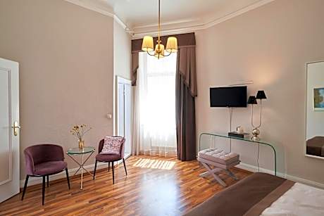 Double or Twin Room - Mini-bar drinks free of charge