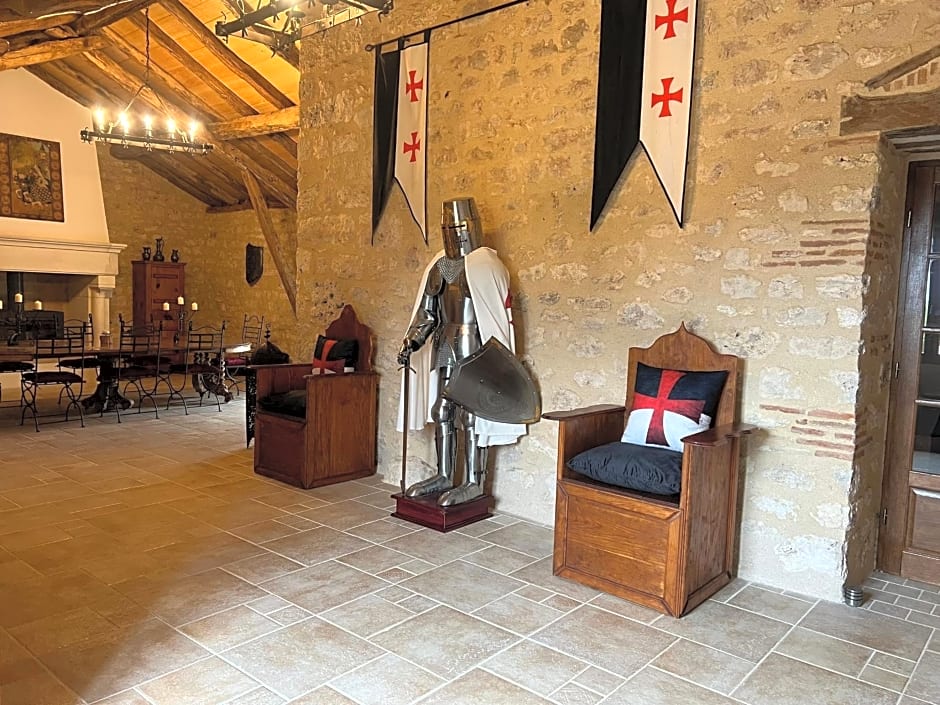 Le Relais des Chevaliers " Chambre des Chevaliers"