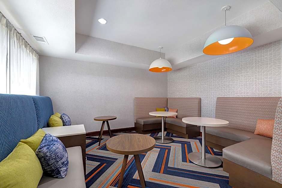Hampton Inn By Hilton Hot Springs