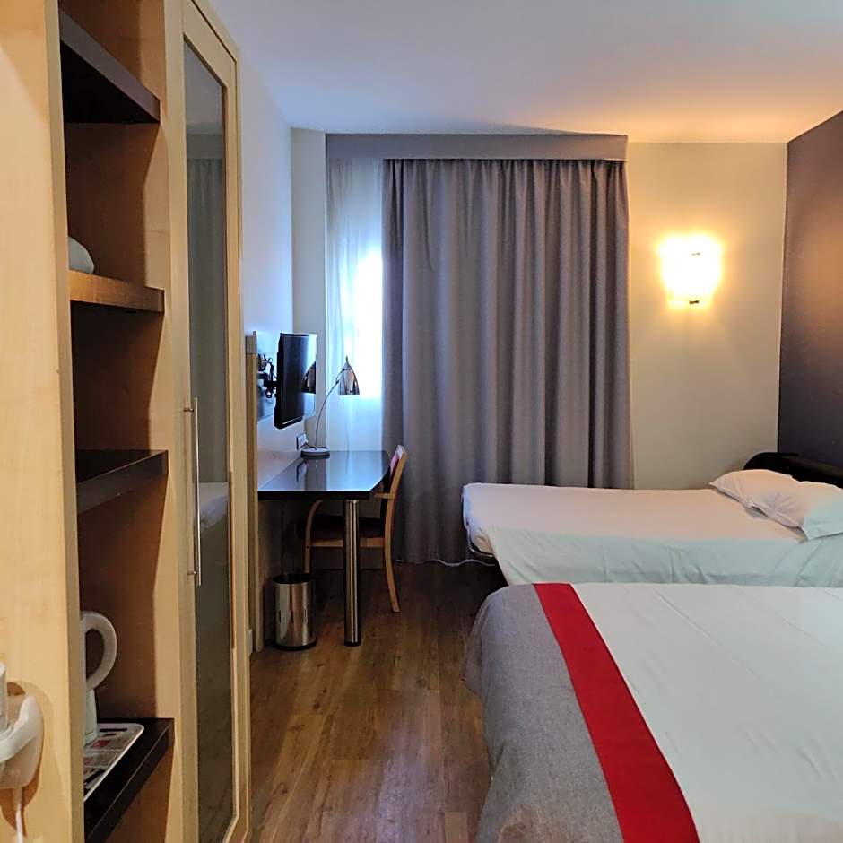 Holiday Inn Express Málaga Airport By IHG