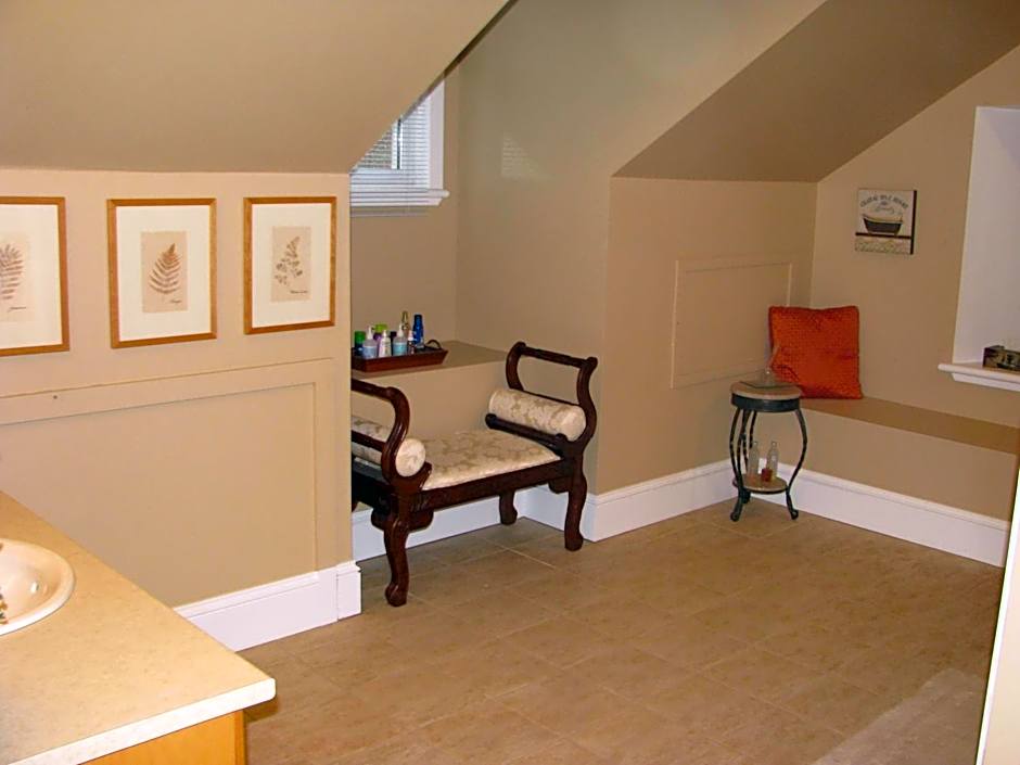 Clyde Hall Bed and Breakfast