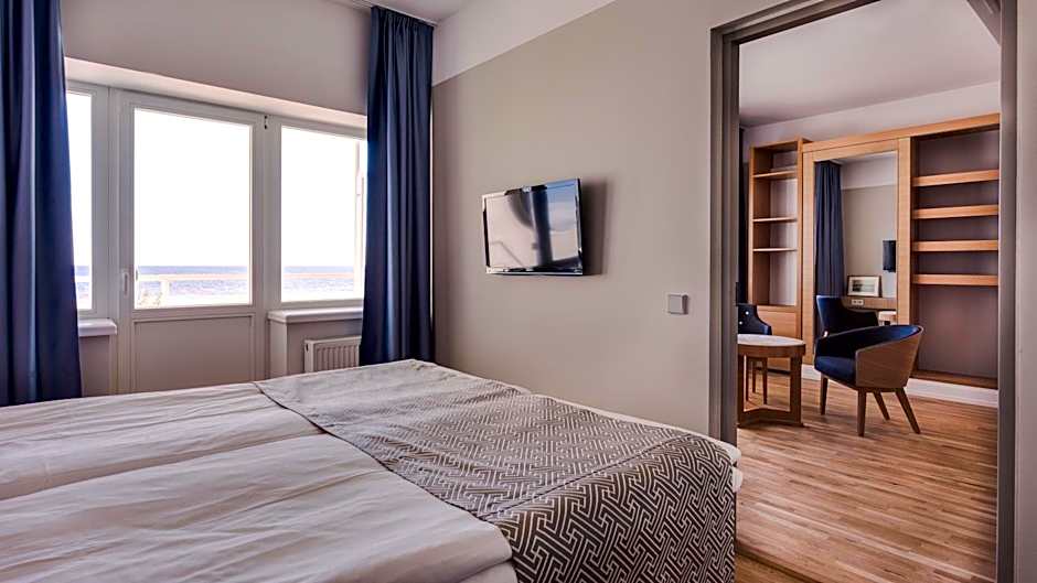 Photo 1 of 5 of Junior Suite, Balcony