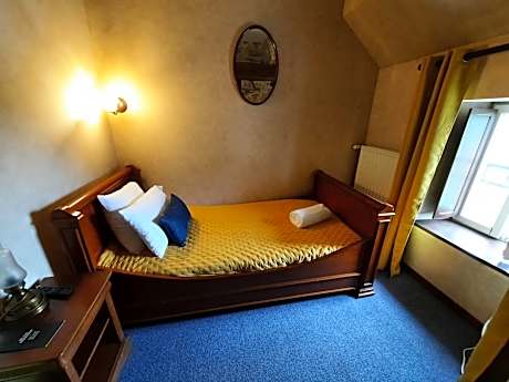 Standard Single Room with Shower