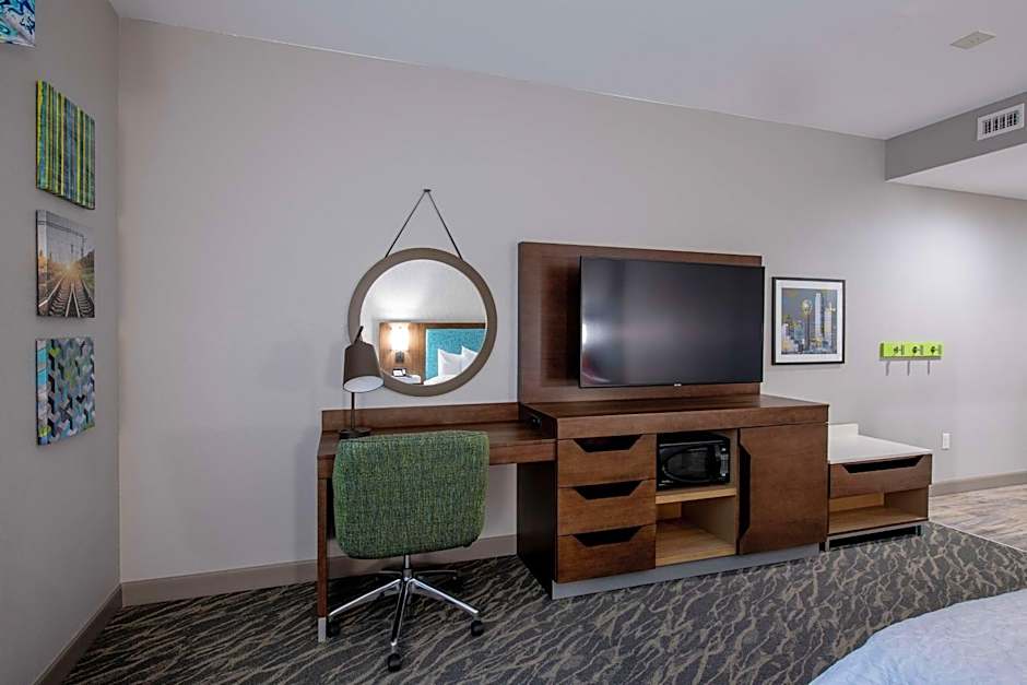 Hampton Inn By Hilton & Suites Duncanville Dallas, TX