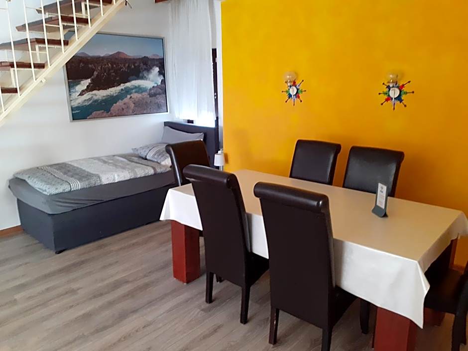 Parkplätze, Einzelbetten, 2 TVs, Balkon, Terrasse, fast Wi-Fi bis zu 1000 Mbit, Homeoffice