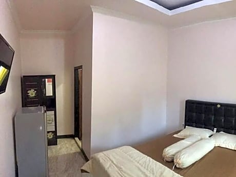 Marthina Residence Syariah Mitra RedDoorz