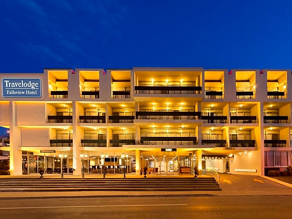 Travelodge by Wyndham Niagara Falls Fallsview