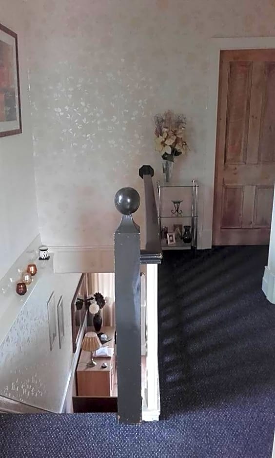 EsJays at Knowles House