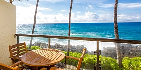 2 BEDROOM DELUXE OCEAN FRONT