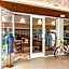 Compass Hotel by Margaritaville Anna Maria Sound