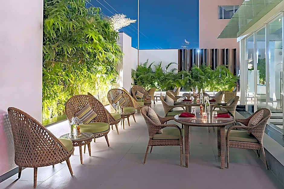 RPJ Hotel