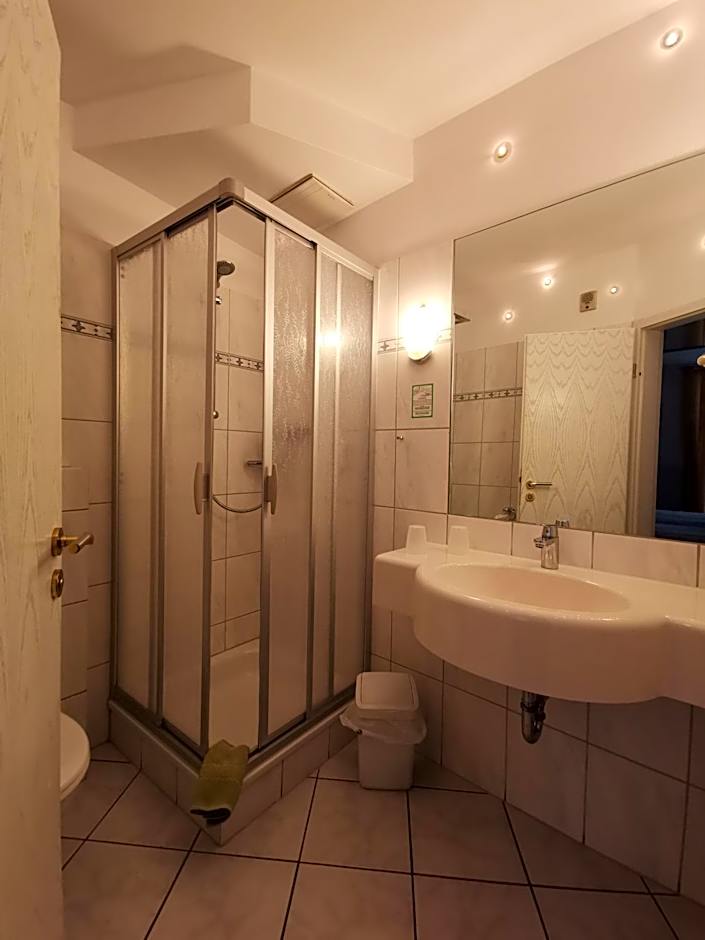 Hotel Bördehof, direkt an der A2 & A14, Restaurant, Tagung, individuell