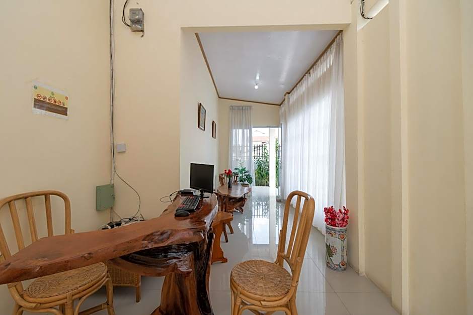 RedDoorz near RS Awal Bros Sudirman Pekanbaru