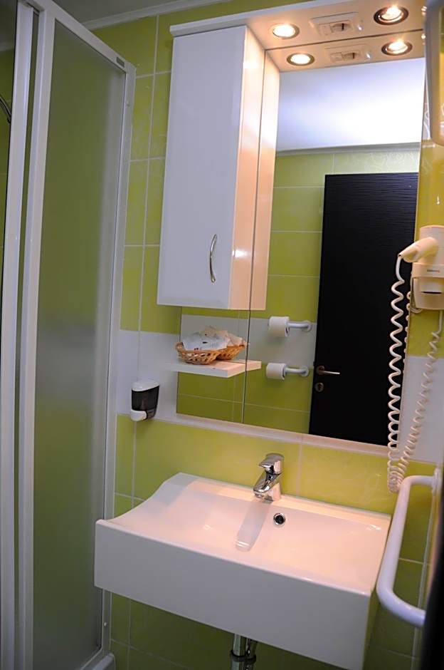 Green Hotel Budapest