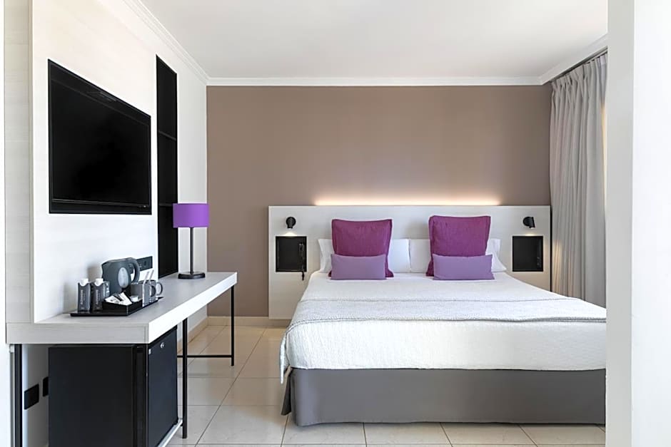 Alexandre Hotel La Siesta