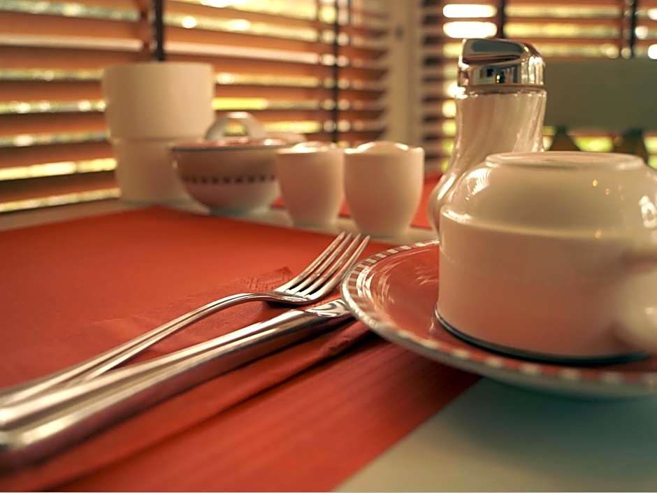 Entree Hotel Gross Borstel Garni