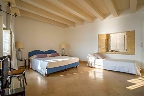 Studio Apartment with Sea View