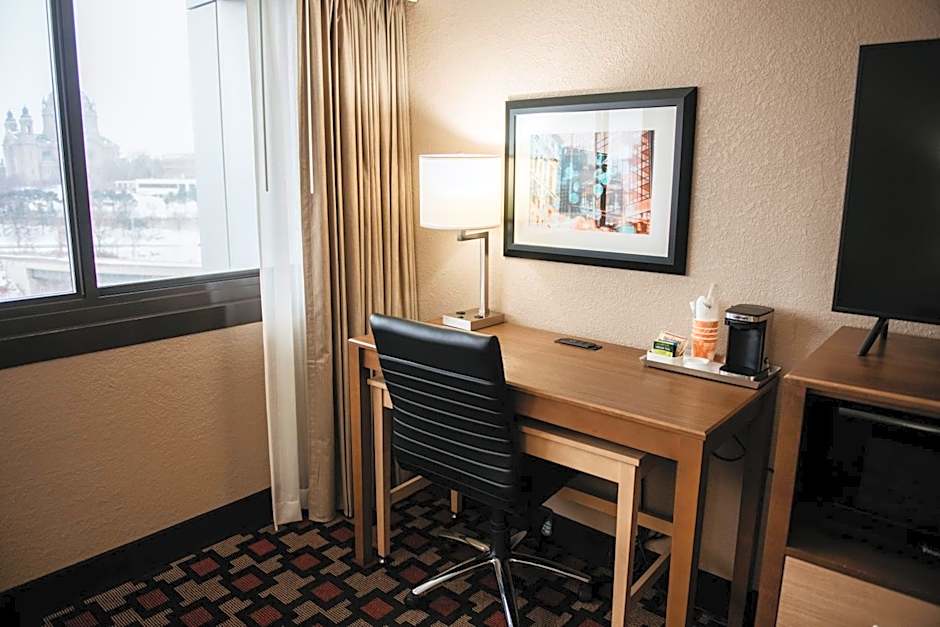 Radisson Hotel St Paul Downtown