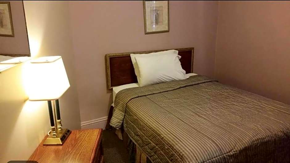 A Voyageur's Guest House
