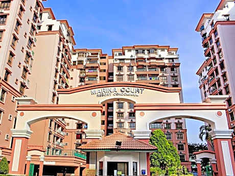 Stay Together 4, 5 & 6 Bedroom Apartments@ Marina Court Resort Condominium