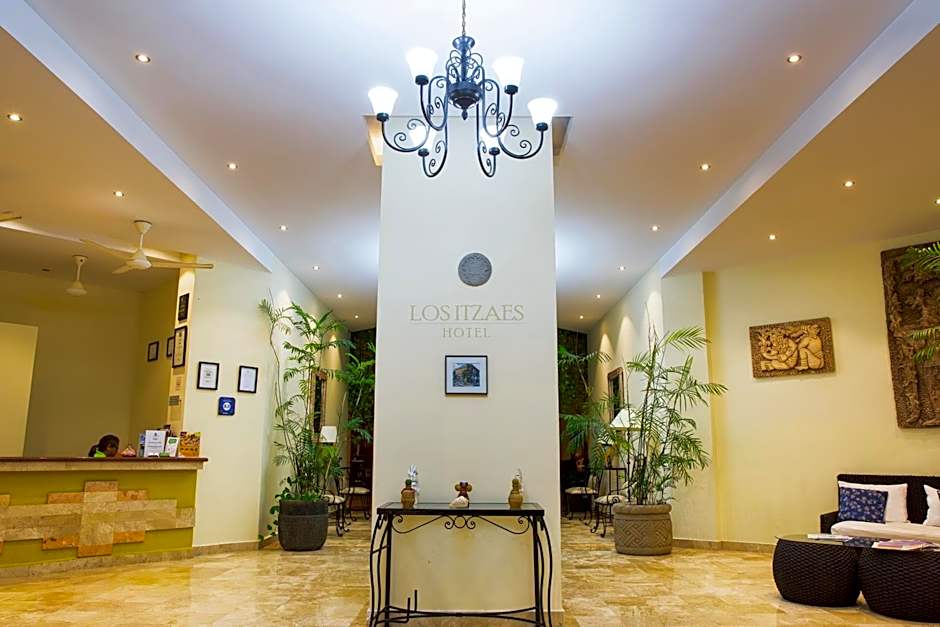 Hotel Los Itzaes