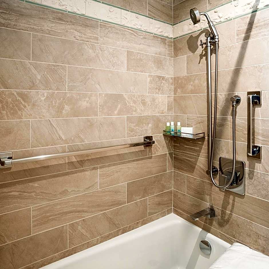 Photo 1 of 4 of Accessible