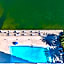 Spectacular View wBalcony Pool
