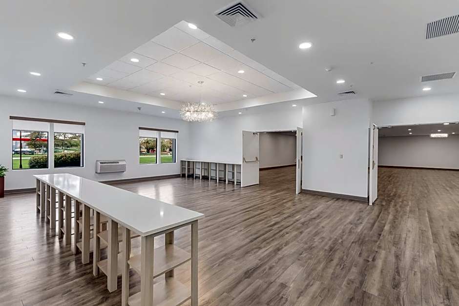 Suburban Studios Salt Lake City Airport