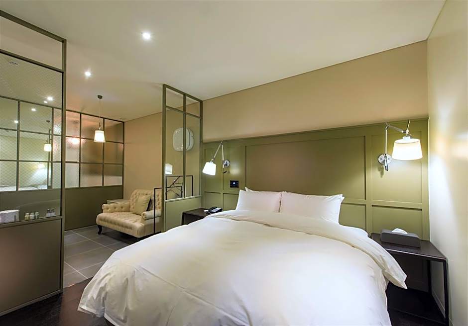 Le Stendal Hotel
