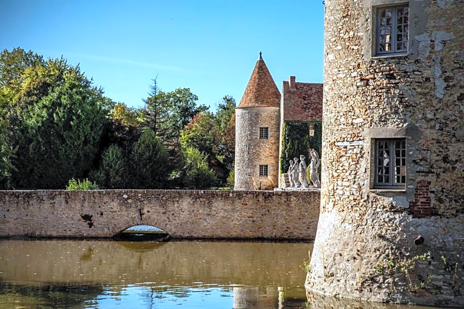 Chateau De Villiers-Le-Mahieu