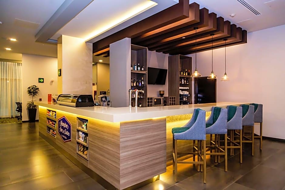 Hampton Inn & Suites By Hilton Puebla