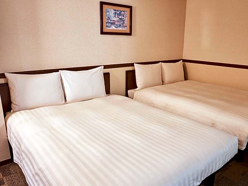 Toyoko Inn Chiba-Eki Higashi-Guchi