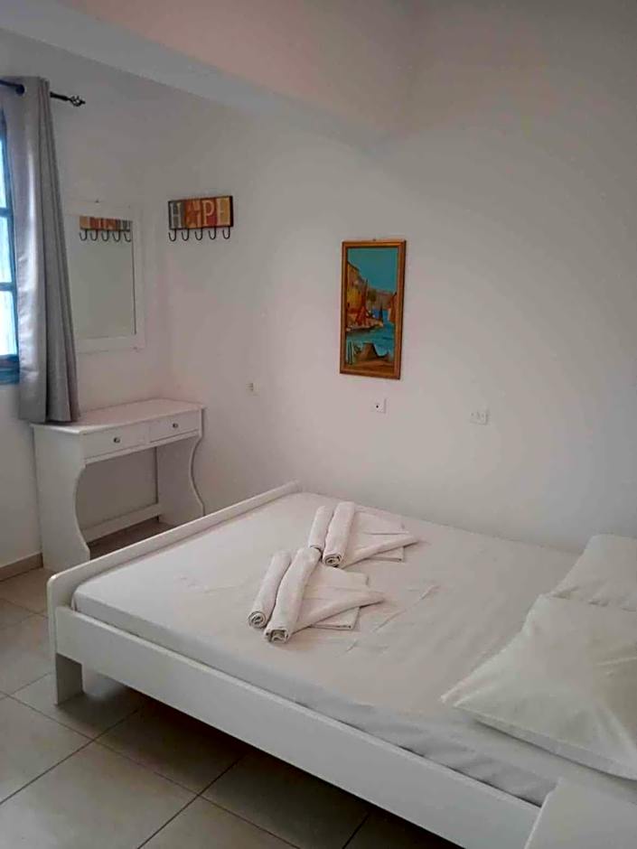 Kalymnos Platy Gialos Mousellis Makis Apartments