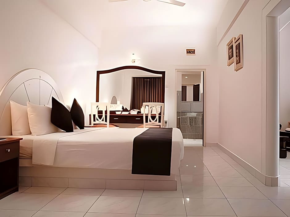 Camelot Beach Hotel