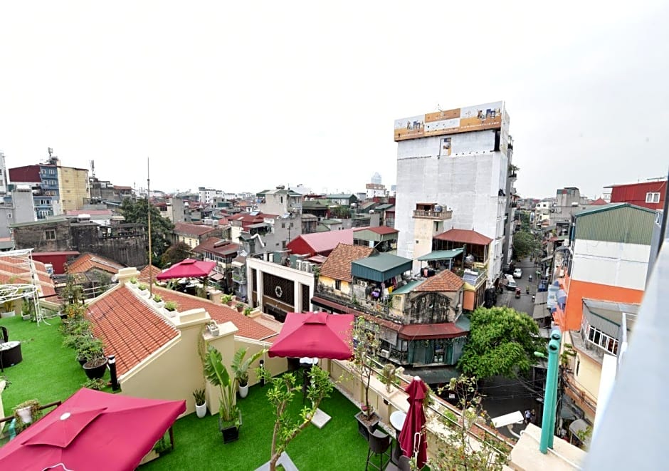 Bella Rosa Trendy Hotel