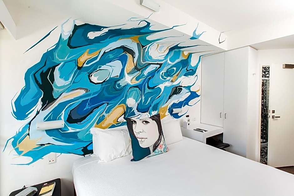 Majestic Minima Hotel