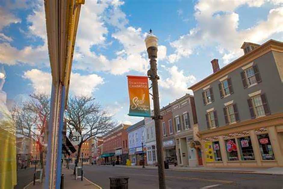 Comfort Inn & Suites Cambridge