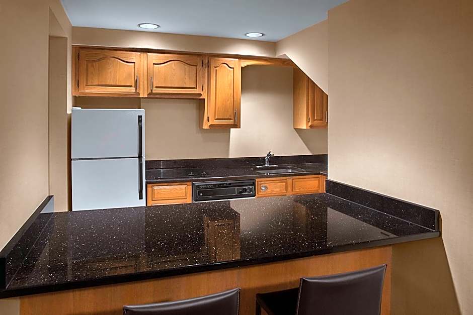 Sheraton Suites Akron Cuyahoga Falls