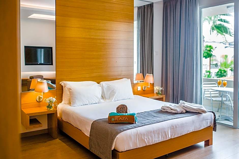 Napa Plaza Hotel (Adults Only)