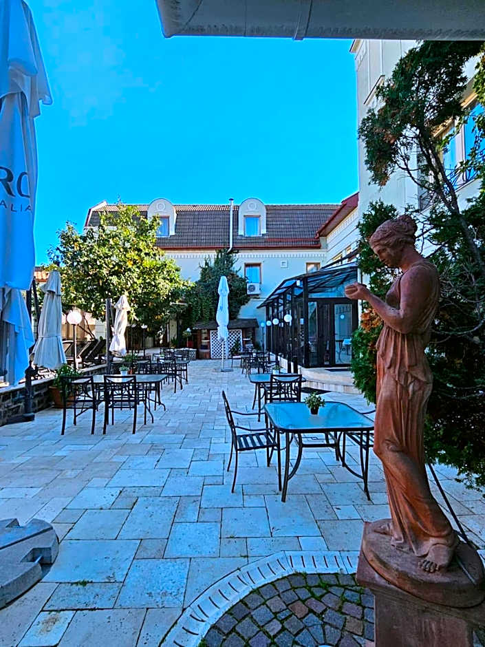 The Elite - Oradea's Legendary Hotel