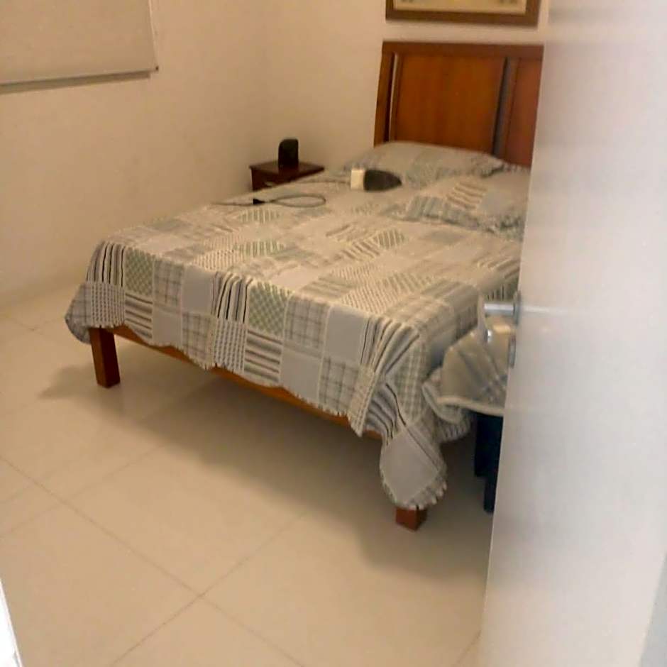 APTO FRENTE PARA MAR BOQUEIRÃO - PRAIA GRANDE