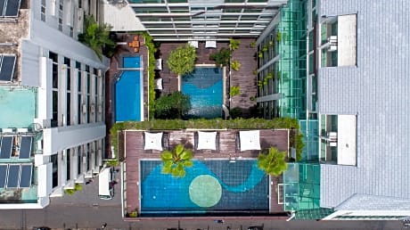 Sunshine Hotel & Residences - SHA Plus
