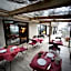 Club Hotel