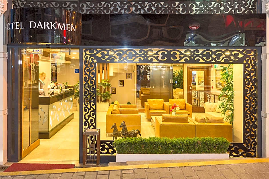 Darkmen Hotel