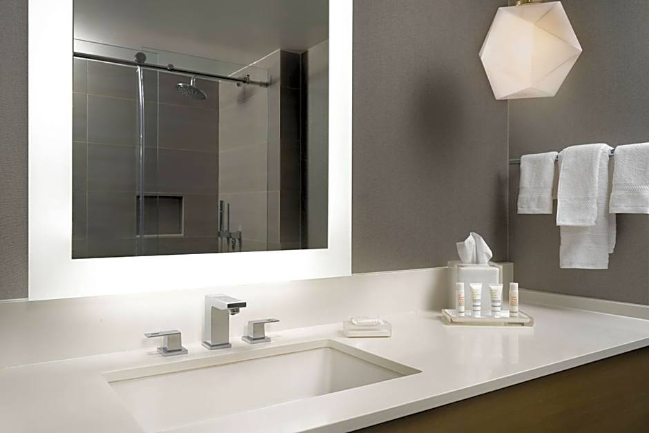 Warner Center Marriott Woodland Hills